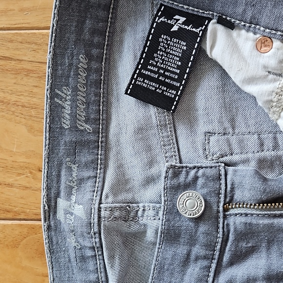 7FAM Ankle Gwenevere Distressed Jeans, Size 27 - Picture 3 of 10